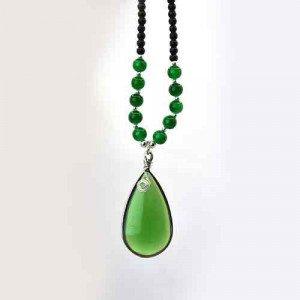 Green Pendant Beaded Necklace 1382